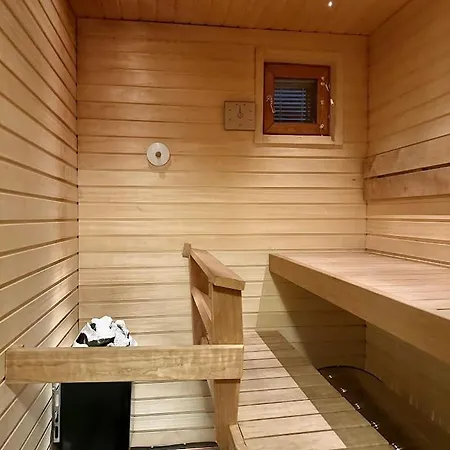 Karhunvartijanlinna A6 Ruka